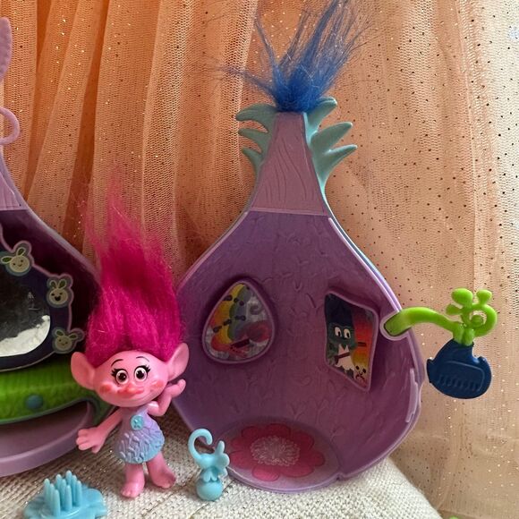 DreamWorks Trolls Poppy's Stylin' Pod - Picture 2 of 6